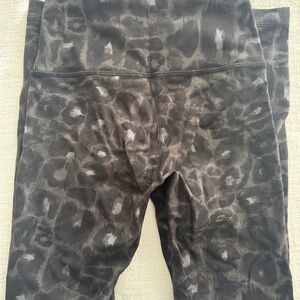 Lululemon Athletica Black Leopard Print Leggings - wunder train 25 inch